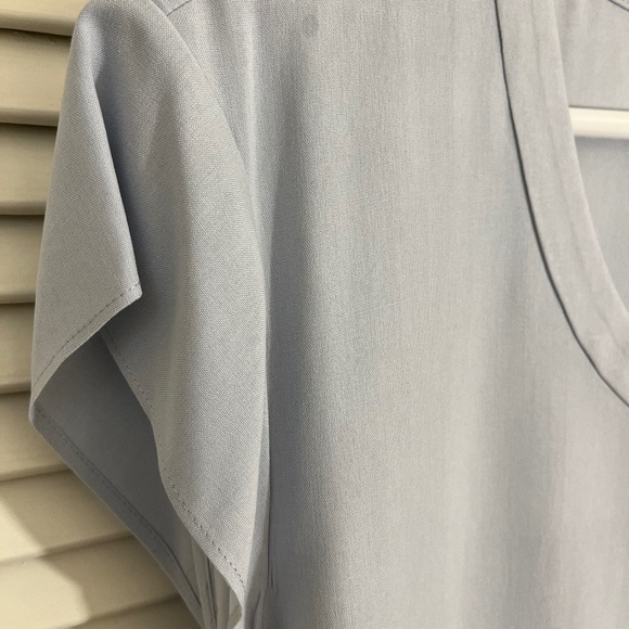 Orvis Vintage Pale Blue Silk Blouse Flutter Cap Sleeves Sz XL - Picture 2 of 5